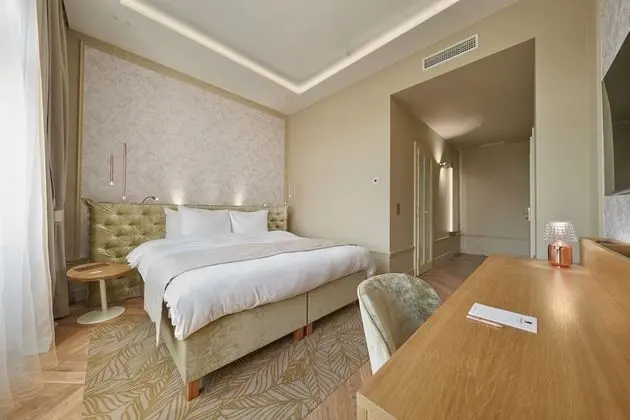Deluxe Tek Büyük veya İki Ayrı Yataklı Oda