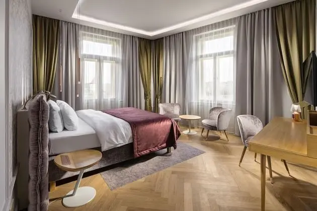 Deluxe Tek Büyük veya İki Ayrı Yataklı Oda