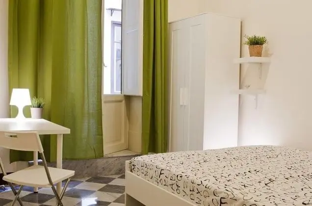 Standard Tek Büyük Yataklı Oda, Ortak Banyo