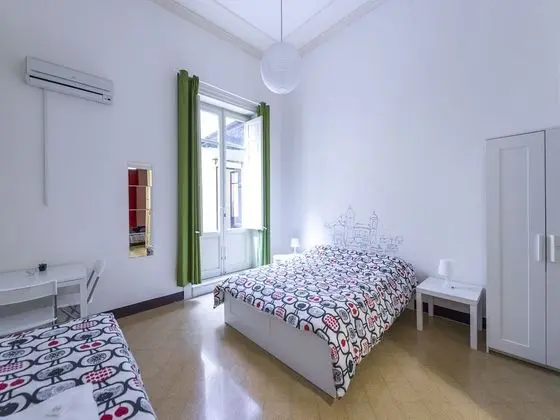 Standard Tek Büyük Yataklı Oda, Ortak Banyo