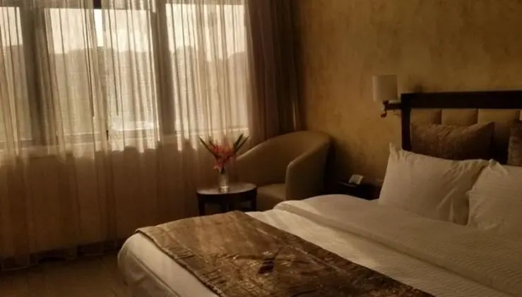 Deluxe Tek Büyük Yataklı Oda, Deniz Manzaralı