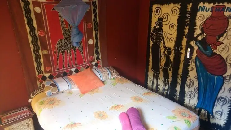 Tek Büyük Yataklı Oda, Ortak Banyo