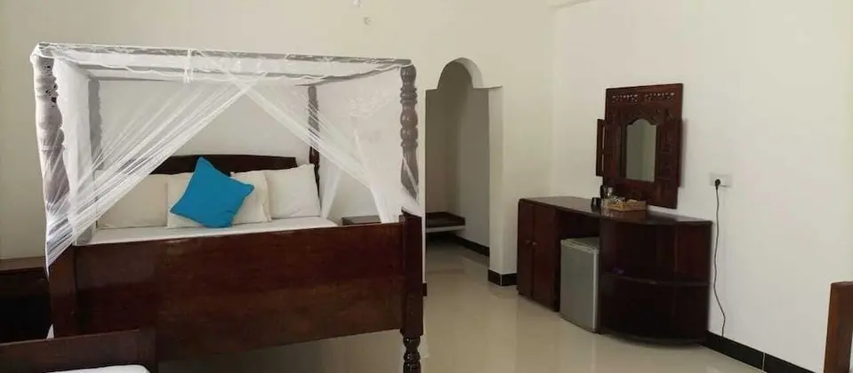 Traditional Tek Büyük Yataklı Oda