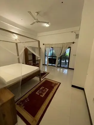 Traditional Tek Büyük Yataklı Oda