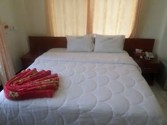 Deluxe Tek Büyük Yataklı Oda