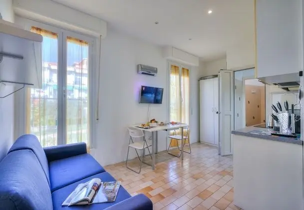 Standard Stüdyo (Mameli 42 450mt From The Sea)