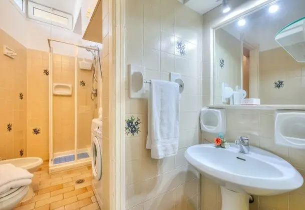 Standard Stüdyo (Mameli 42 450mt From The Sea)