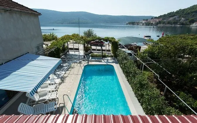Villa, Kişiye Özel Havuzlu