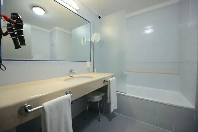 Comfort Tek Büyük Yataklı Oda, 1 Çift Kişilik Yatak, Avlu Manzaralı