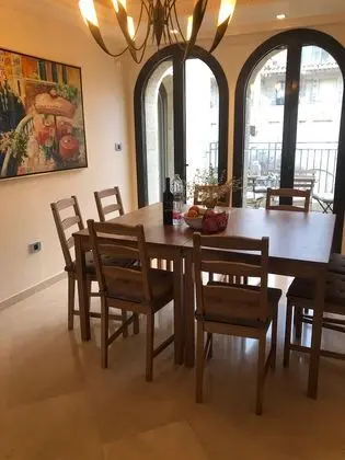 Classic Çatı Katı Süiti (Penthouse), 2 Yatak Odası, Bahçe Manzaralı, Bahçeli