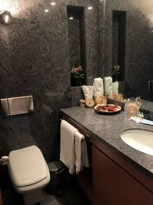 Classic Çatı Katı Süiti (Penthouse), 2 Yatak Odası, Bahçe Manzaralı, Bahçeli