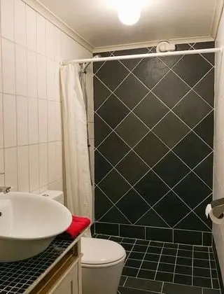 Economy Oda, Ortak Banyo