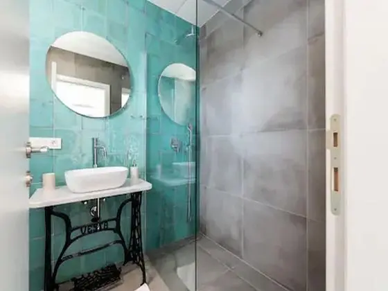 Tek Büyük Yataklı Oda (Double Room with Sea View 2)