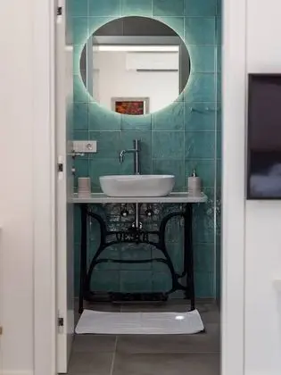 Tek Büyük Yataklı Oda (Double Room with Sea View 2)