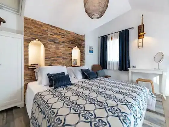 Tek Büyük Yataklı Oda (Double Room with Sea View 4)