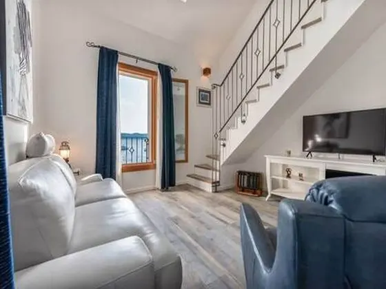 Tek Büyük Yataklı Oda (Double Room with Sea View 4)