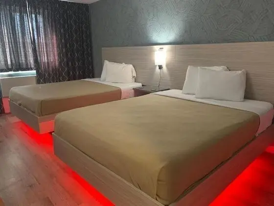 Standard Oda, 2 Büyük (Queen) Boy Yatak