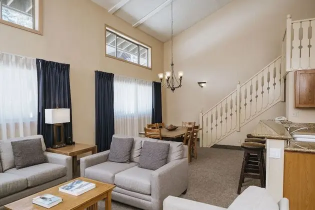 Daire, 2 Yatak Odası (Two Bedroom with Loft Condominium)