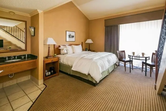 Oda (Hotel Loft Room Sleeps 4)