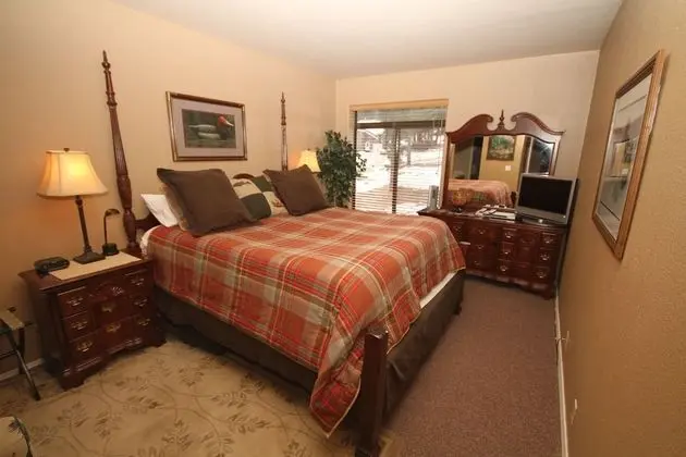 2-Bedroom Condo Near Ski Lifts