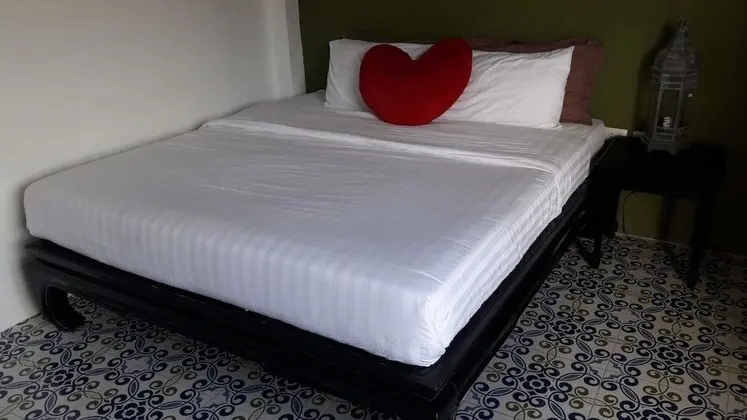 Medium Double Room 1