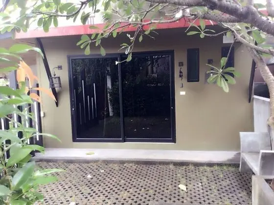 Medium Double Room 1