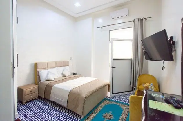 Standard Tek Büyük Yataklı Oda