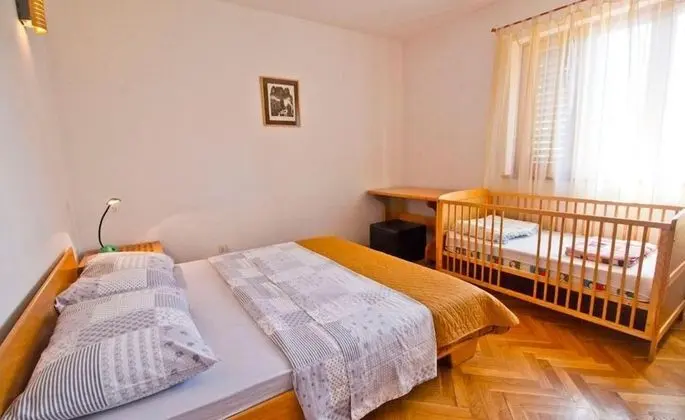 Apart Daire (Mana - 250 m from sea - A1(6+2))