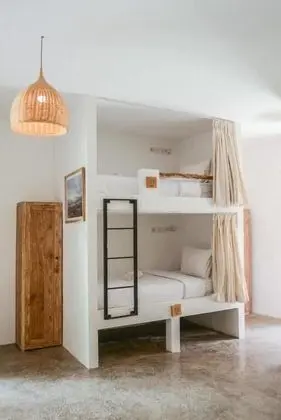 Deluxe Ortak Ranzalı Oda