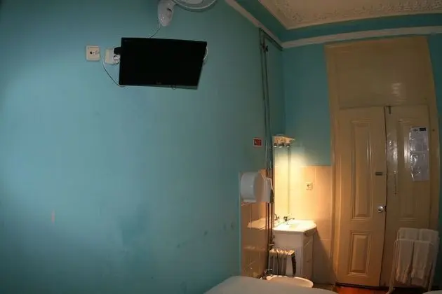 Basic Tek Kişilik Oda, Ortak Banyo