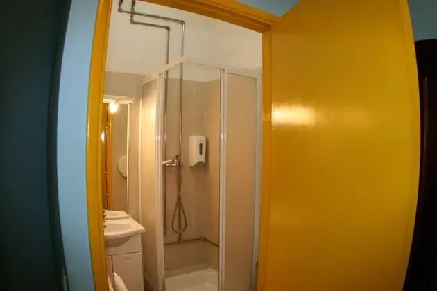 Tek Büyük Yataklı Oda, Özel Banyo