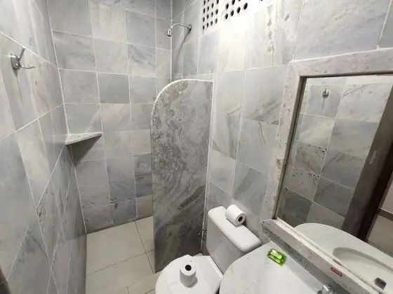 Üç Kişilik Oda