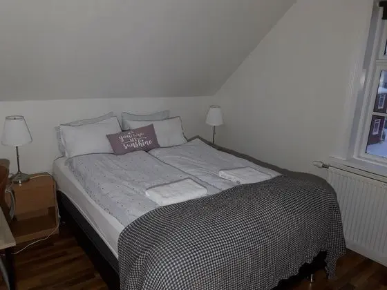 Basic Tek Büyük veya İki Ayrı Yataklı Oda, Ortak Banyo