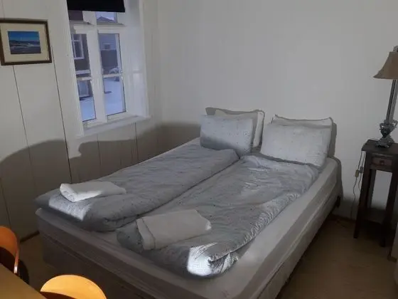 Basic Tek Büyük veya İki Ayrı Yataklı Oda, Ortak Banyo