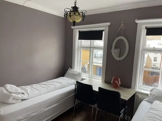Basic Tek Büyük veya İki Ayrı Yataklı Oda, Ortak Banyo