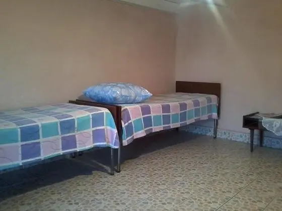Üç Kişilik Oda, Ortak Banyo