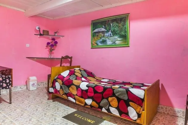 Üç Kişilik Oda, Ortak Banyo