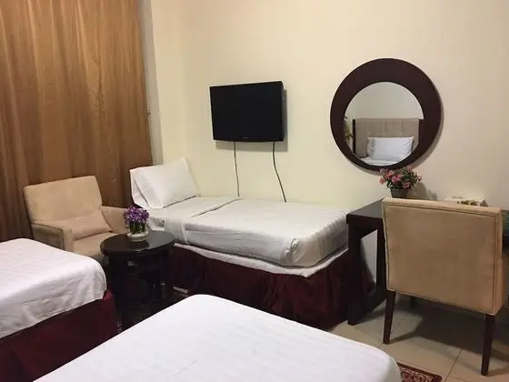 Üç Kişilik Oda