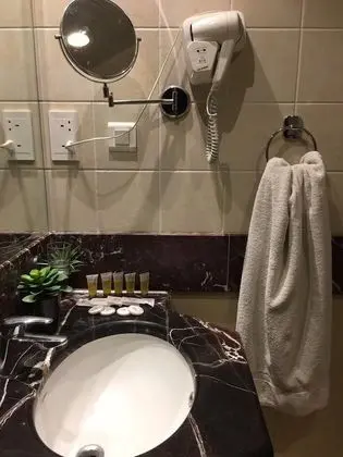Üç Kişilik Oda