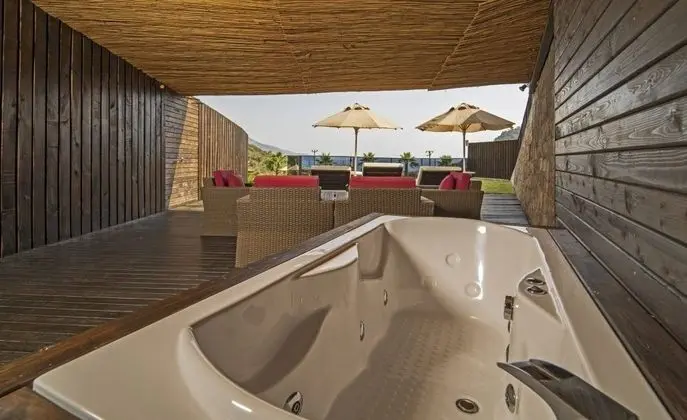 Standard Double Panoramic Terrace With Jacuzzi Room