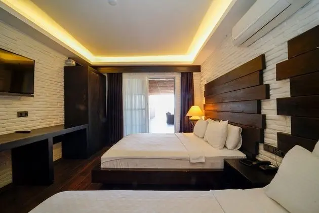 Standard Double Panoramic Terrace With Jacuzzi Room