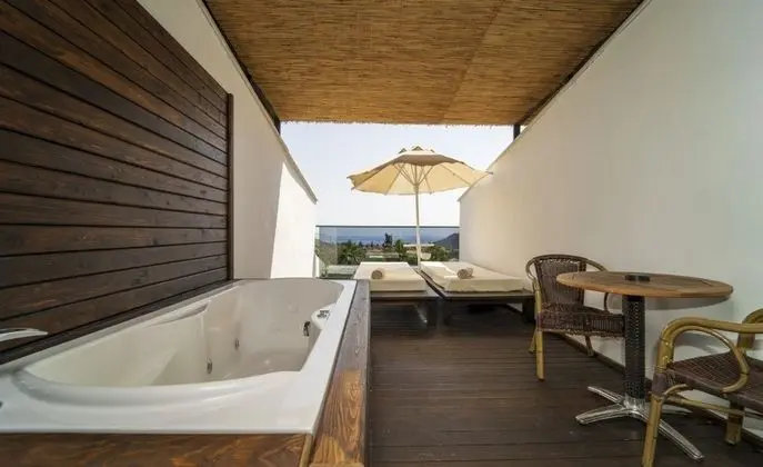 Standard Double Panoramic Terrace With Jacuzzi Room