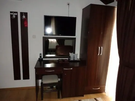 Standard Tek Büyük Yataklı Oda