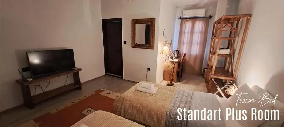 Standart Plus Oda, Havuz veya Bahçe Manzaralı, 2. Kat