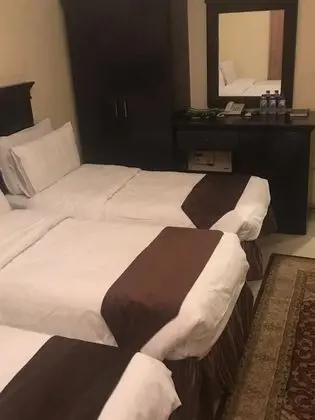 Üç Kişilik Oda