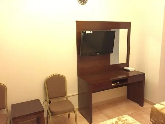 Üç Kişilik Oda