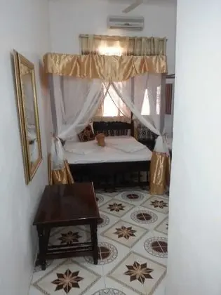 Comfort Tek Büyük veya İki Ayrı Yataklı Oda