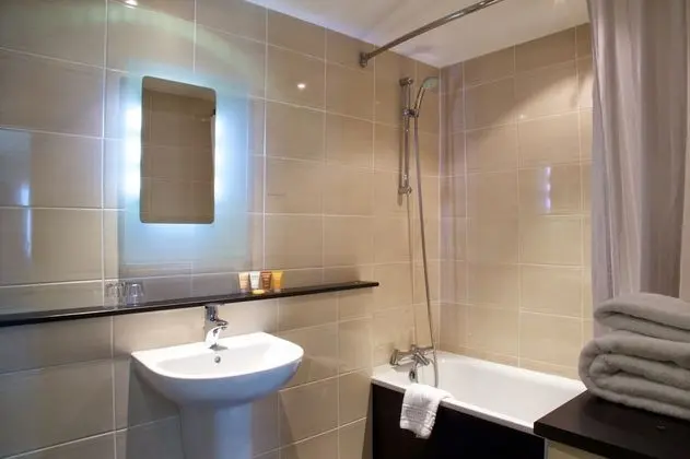 Executive Oda, 1 En Büyük (King) Boy Yatak ve Çekyat, Sigara İçilmez (with Sofabed)