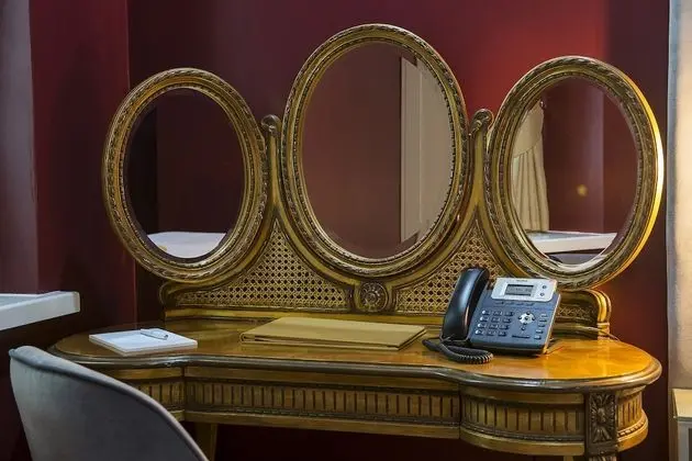 Executive Tek Büyük Yataklı Oda