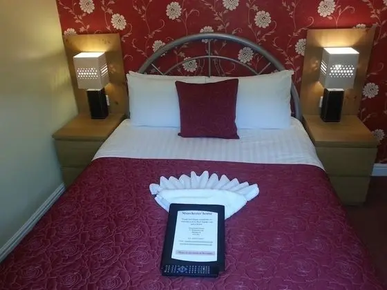 Tek Büyük Yataklı Oda (Small Double, Room 5)